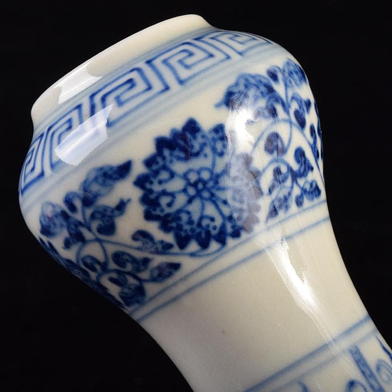 中国 大清乾隆年製 青花花卉文蒜頭瓶 M 7890E