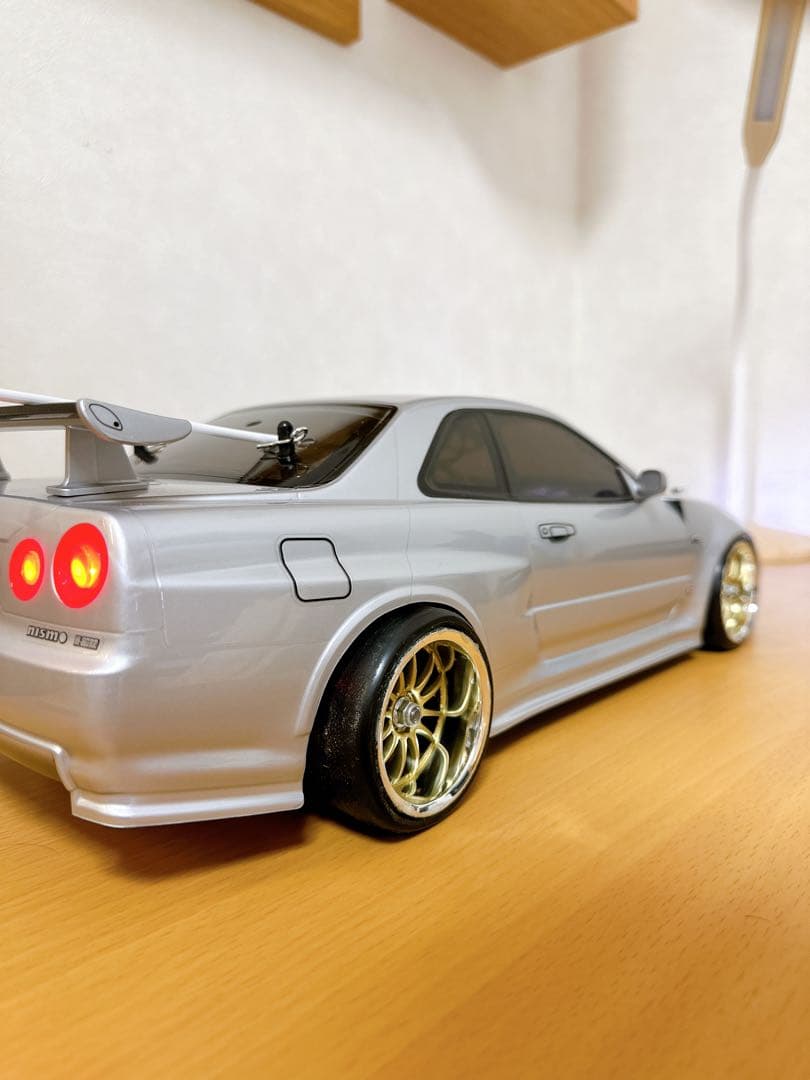 スカイラインR34 GT-R 1/10スケールラジコンカー