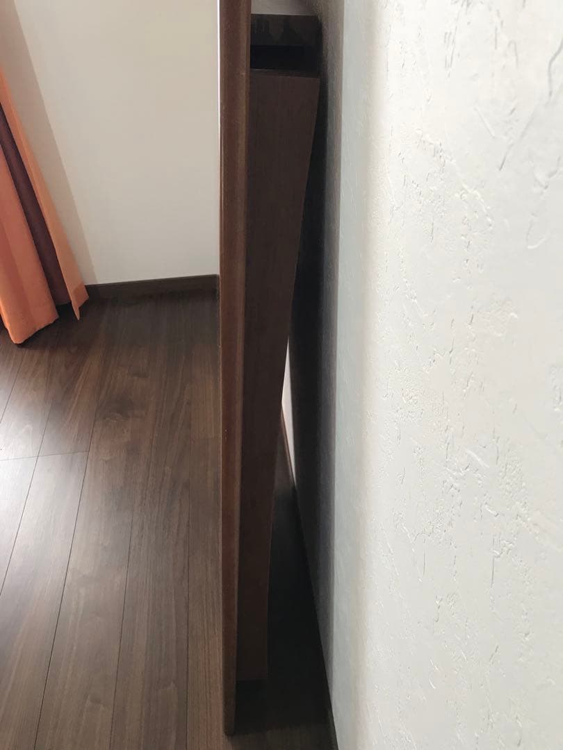 送料込み価格 Lotus 木製ダイニングテーブル 4本脚　矢張り柄