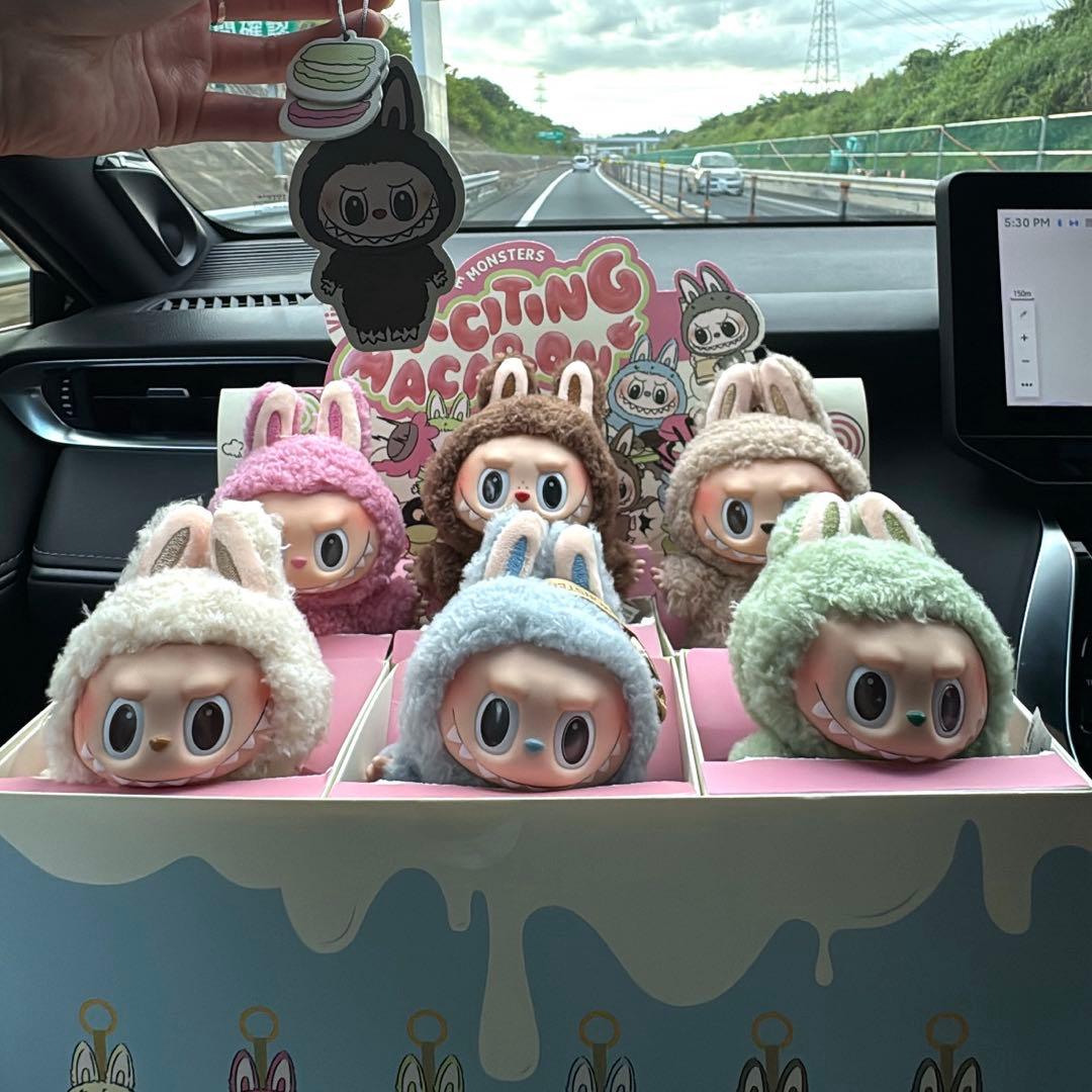 ラブブ　マカロン　シークレット