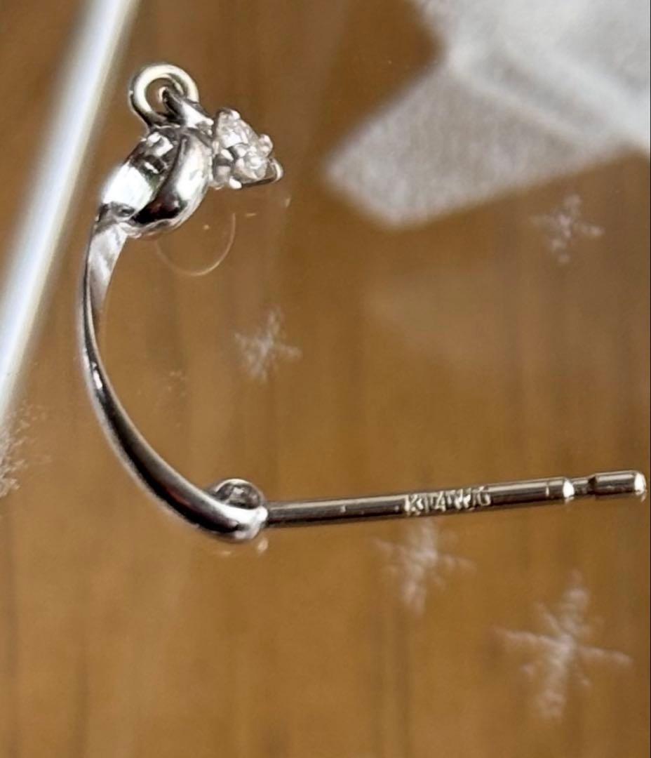 テイクアップ スイングダイヤピアス14Kホワイトゴールドひねりライン