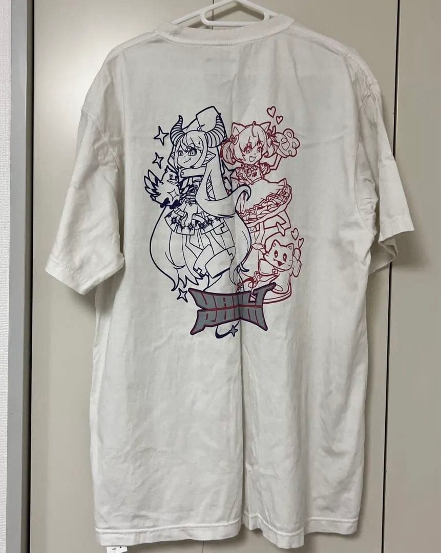 VAULTROOM ラプラスダークネス 赤見かるび Tシャツ - メルカリ