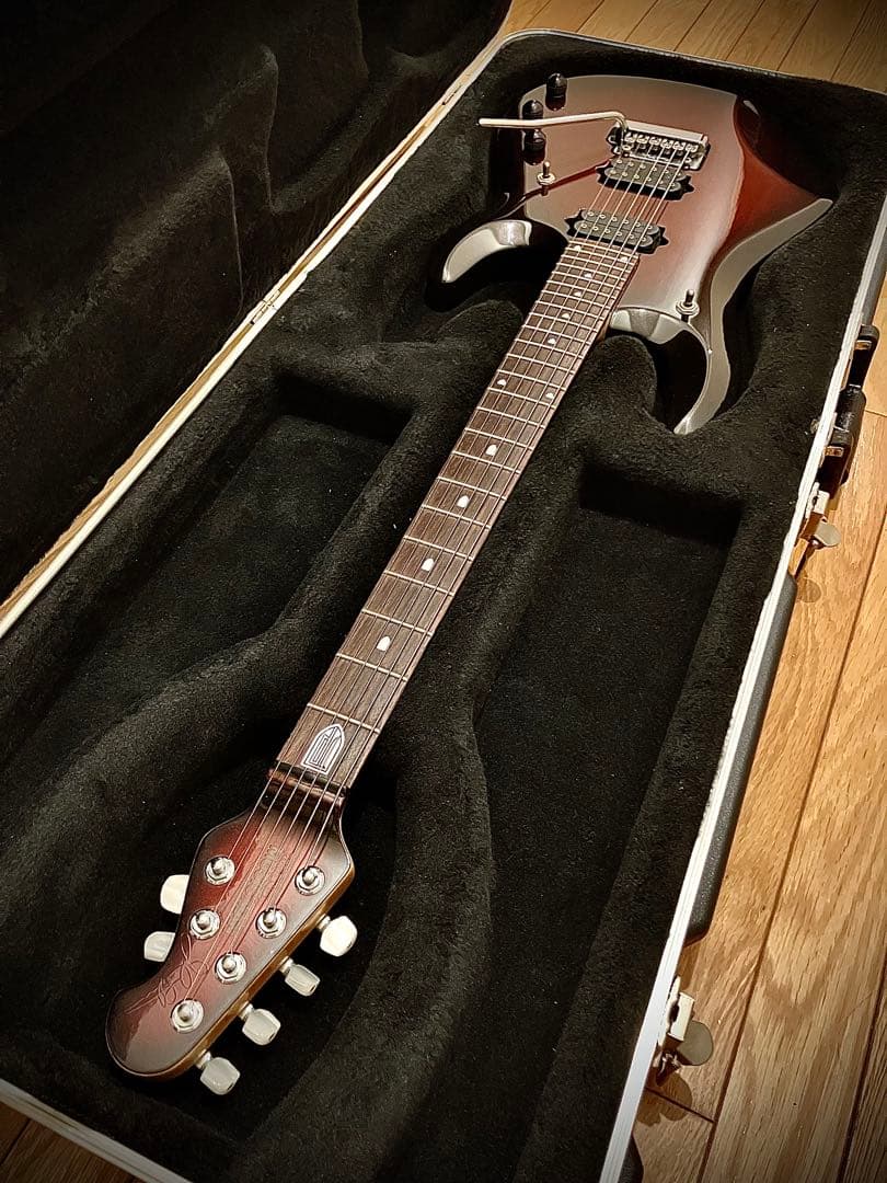 ミュージックマン　MUSIC MAN ジョンペトルーシ　2005年　JP6