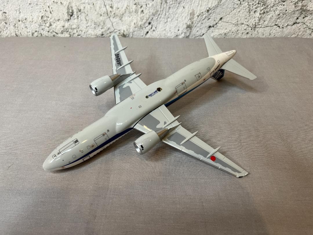 レア ANA 全日空商事 / AIRBUS A320 JA8946 1:144