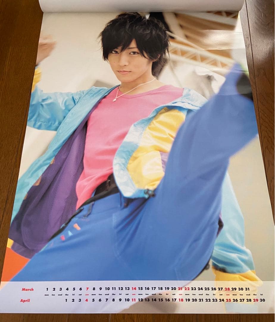松坂桃李　直筆サイン入りカレンダー2010年　B2サイズ