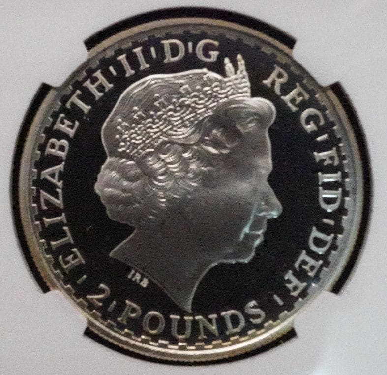 2001年 ブリタニアとライオン 1オンス 2ポンド 銀貨