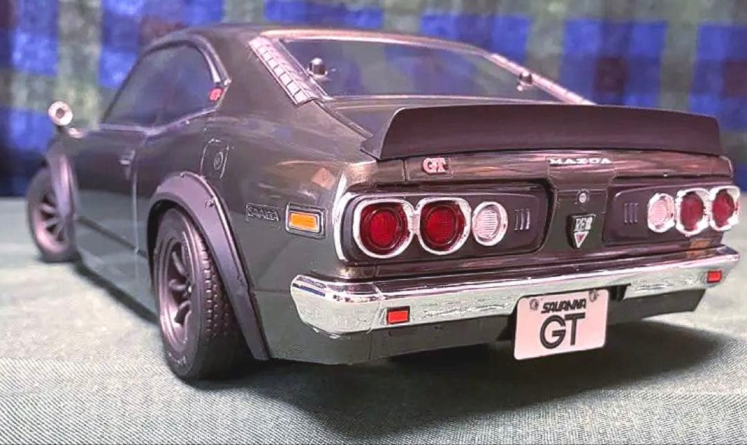 1/10京商 フェーザー Mk2 1972 マツダ サバンナ RX-3