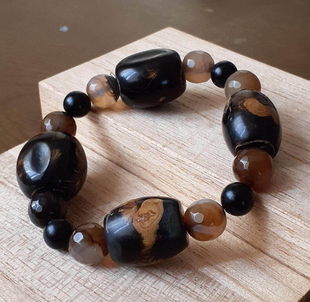 白藤。244世界にひとつだけ！黒珊瑚(ブラックコーラル)瑪瑙のブレスレット