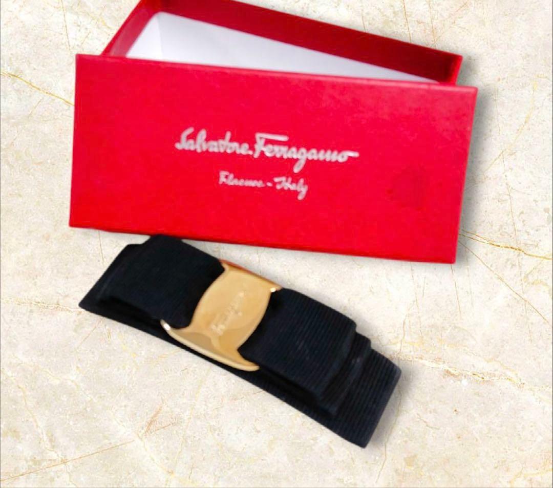 掛軸 山水画 台湾購入 美術展入選品(昭和四十五年) 水墨画 現代作家