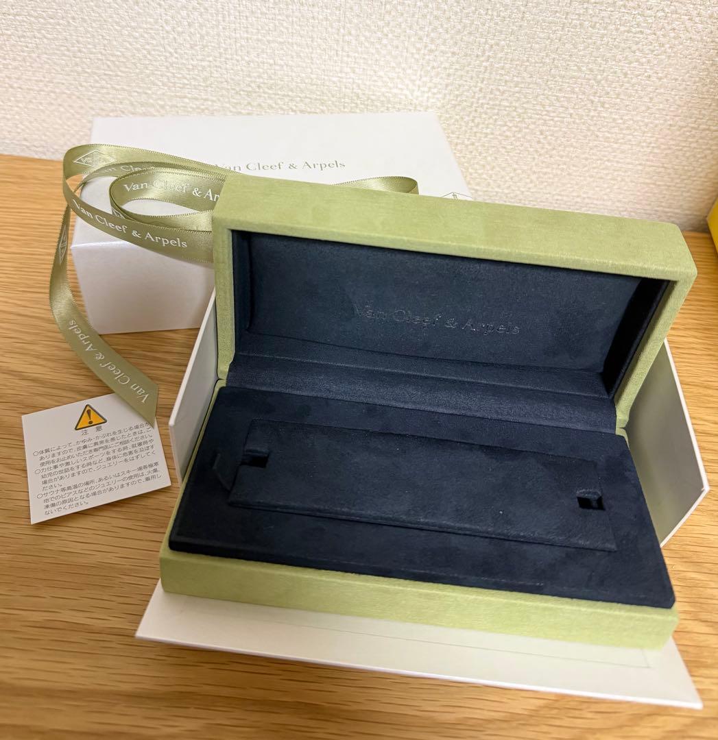 ヴァンクリーフ＆アーペル 空箱 ギフトボックス ジュエリーケース