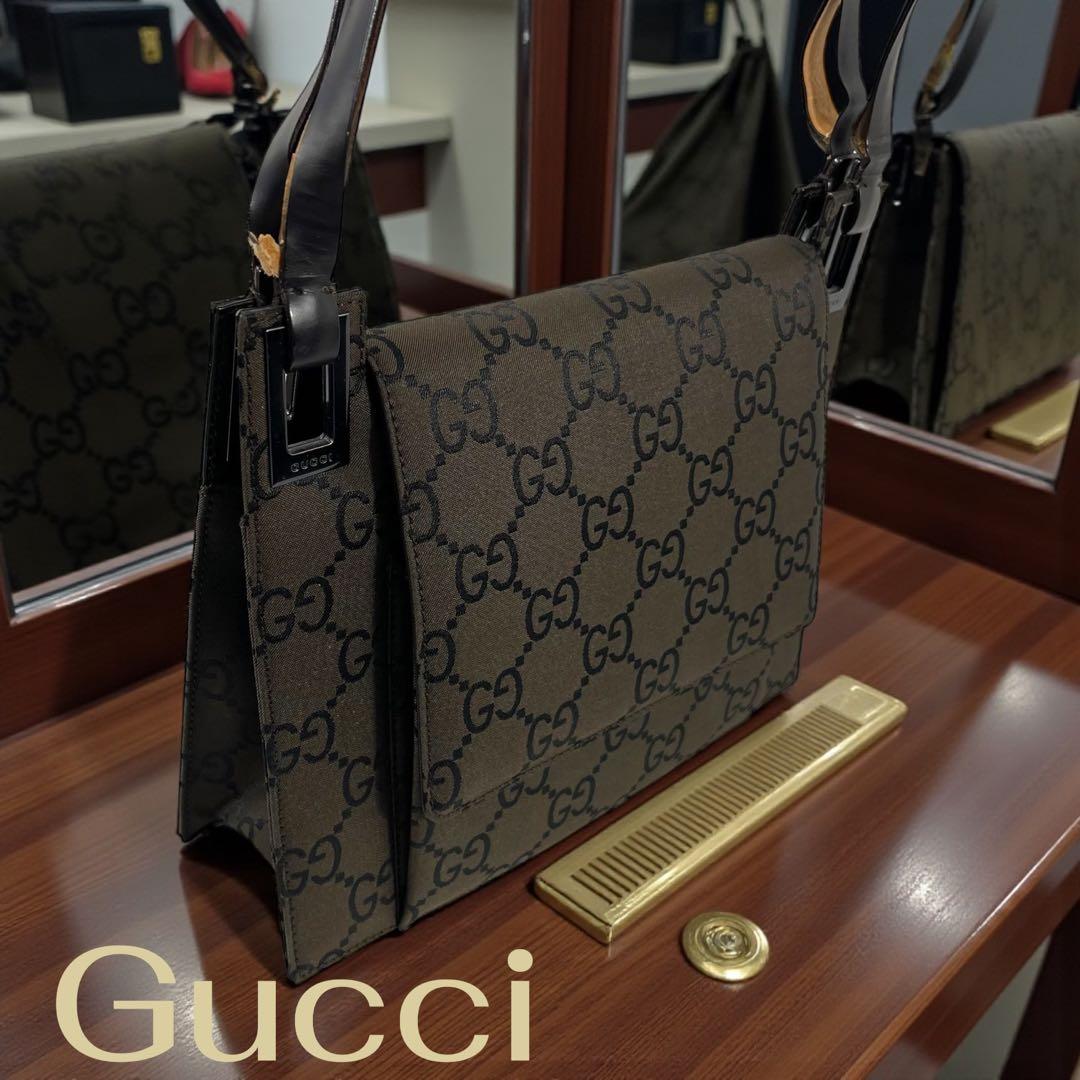 GUCCI グッチ GGパターン ショルダーバッグ