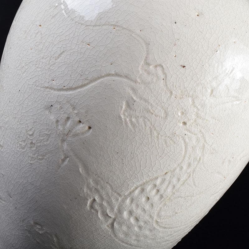 中国 定窯 白磁 刻神獣文 梅瓶 C R9370 - メルカリ