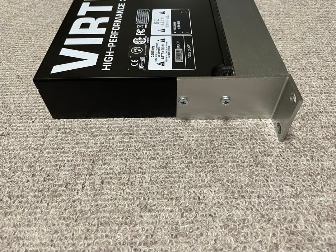 BEHRINGER(ベリンガー)　FX2000