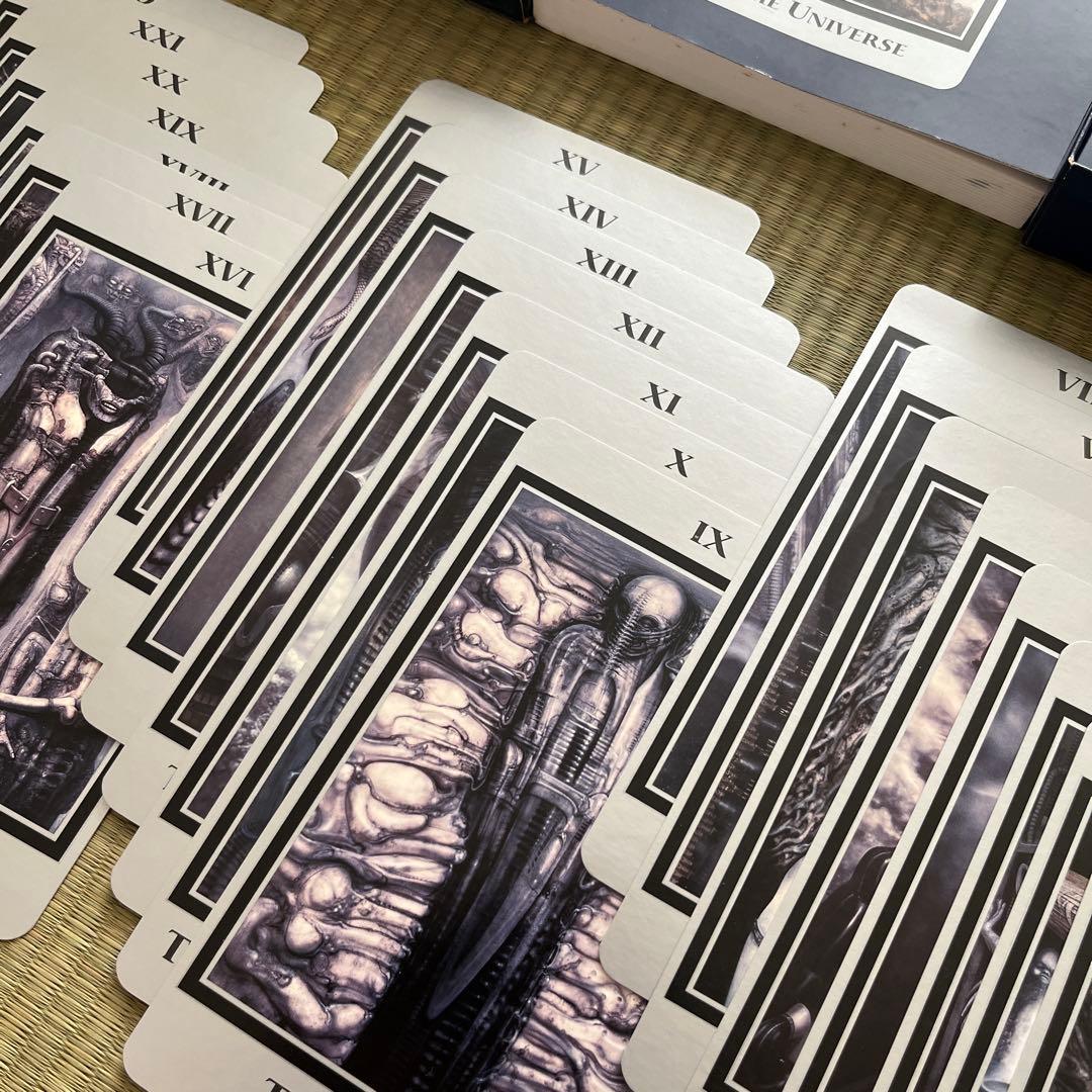HRギーガー タロットカード 洋書 エイリアン GIGER'S TAROT