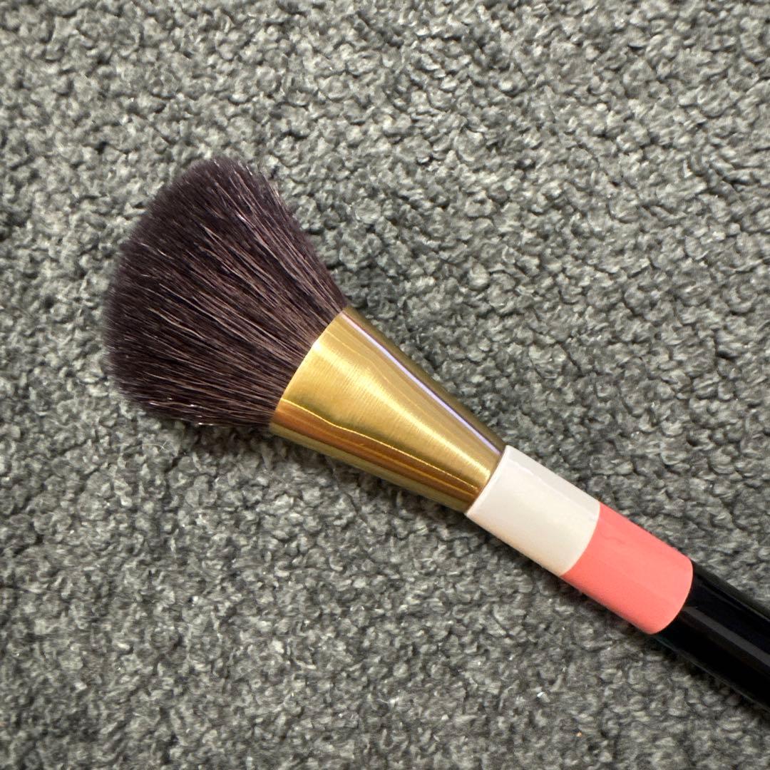 HERMES ローズ エルメス チークブラシ