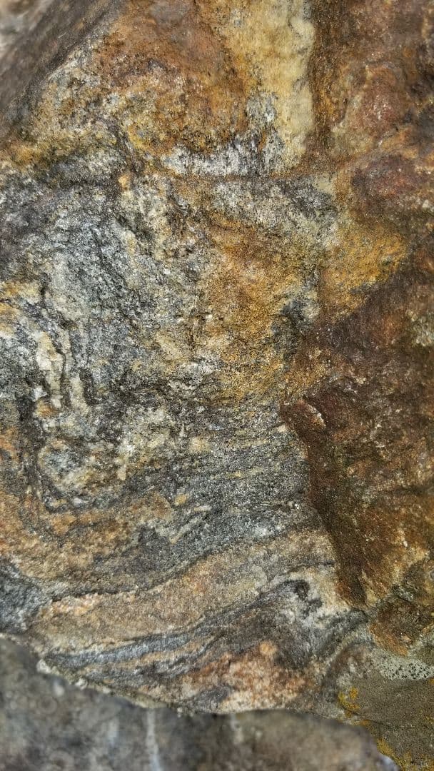 希少原石 結晶片岩 シスト 庭石 ロックガーデン ガーデニング 宝石物質