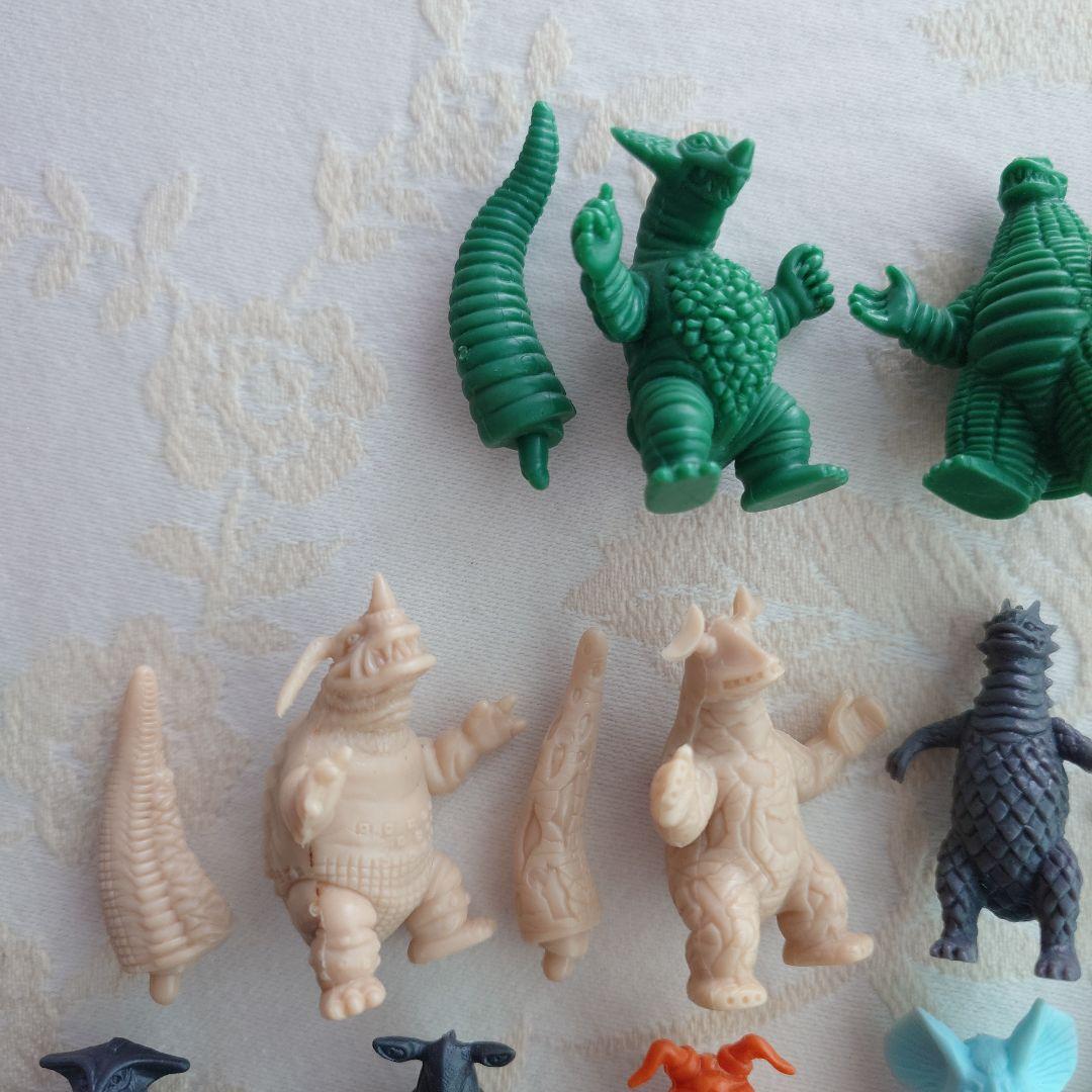 ウルトラマン大図鑑　怪獣大百科　消しゴム