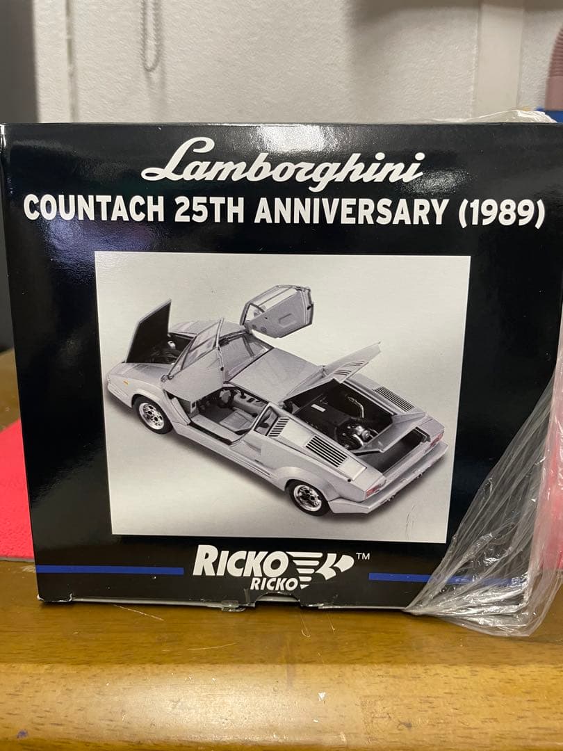 ランボルギーニ　カウンタック25thアニバーサリー1989