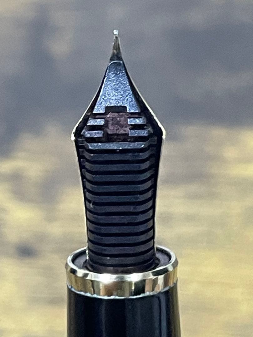 旧型ニブ ホワイトゴールド F プロフィット 21 セーラー 万年筆 21k