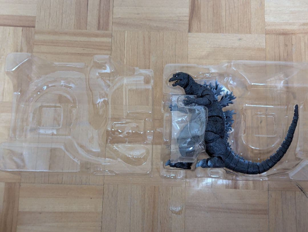 S.H.MonsterArts ゴジラ 2001
