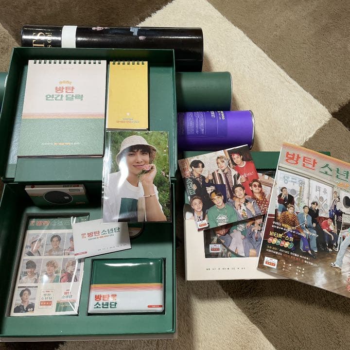 bts bt21 tinytan グッズ バンバンコン シーグリ ポスター