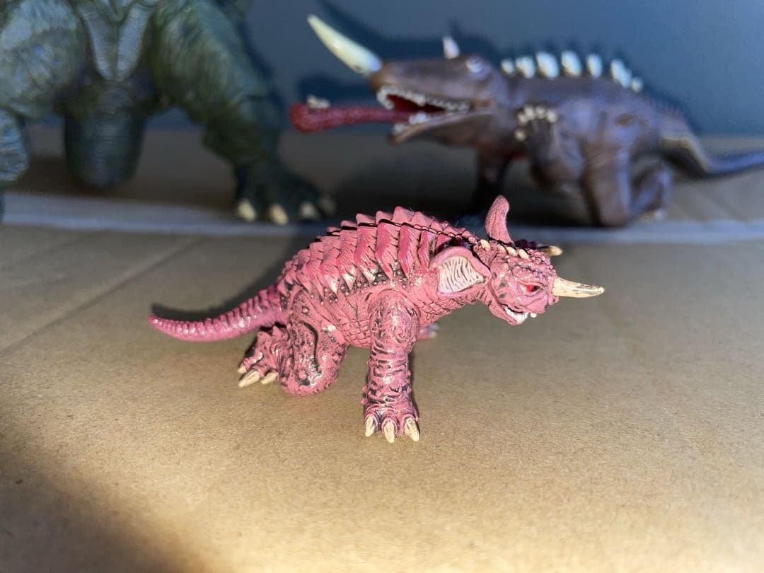 ガメラ1995レキンキャストキット完成品とユージン大映特撮シリーズバルゴン他3体