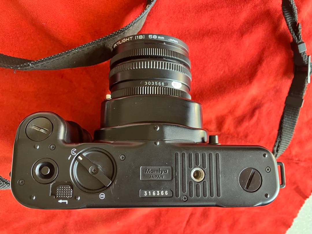 マ*ラ様 New Mamiya6MFボディ、レンズ２本、ストロボなど