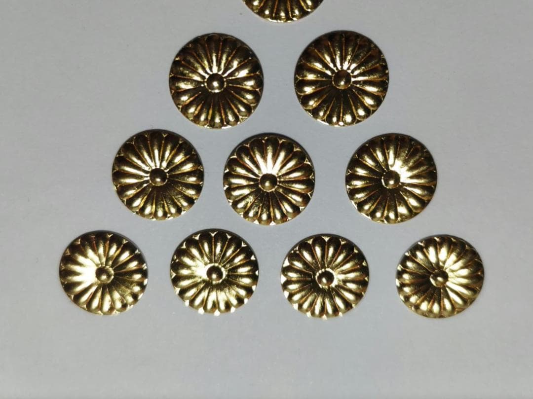 特別価格！【菊紋金具】4分ｘ220枚 （12ｍｍ）神殿、神輿、真鍮金具です。