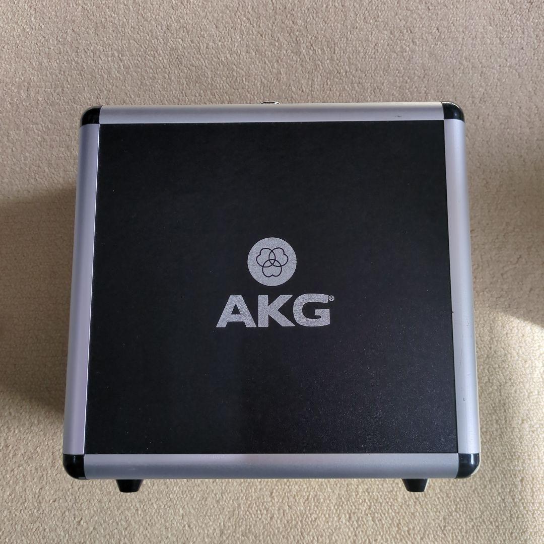 キ*ィ様 AKG コンデンサーマイク P220 ショックマウント、ケーブル付き