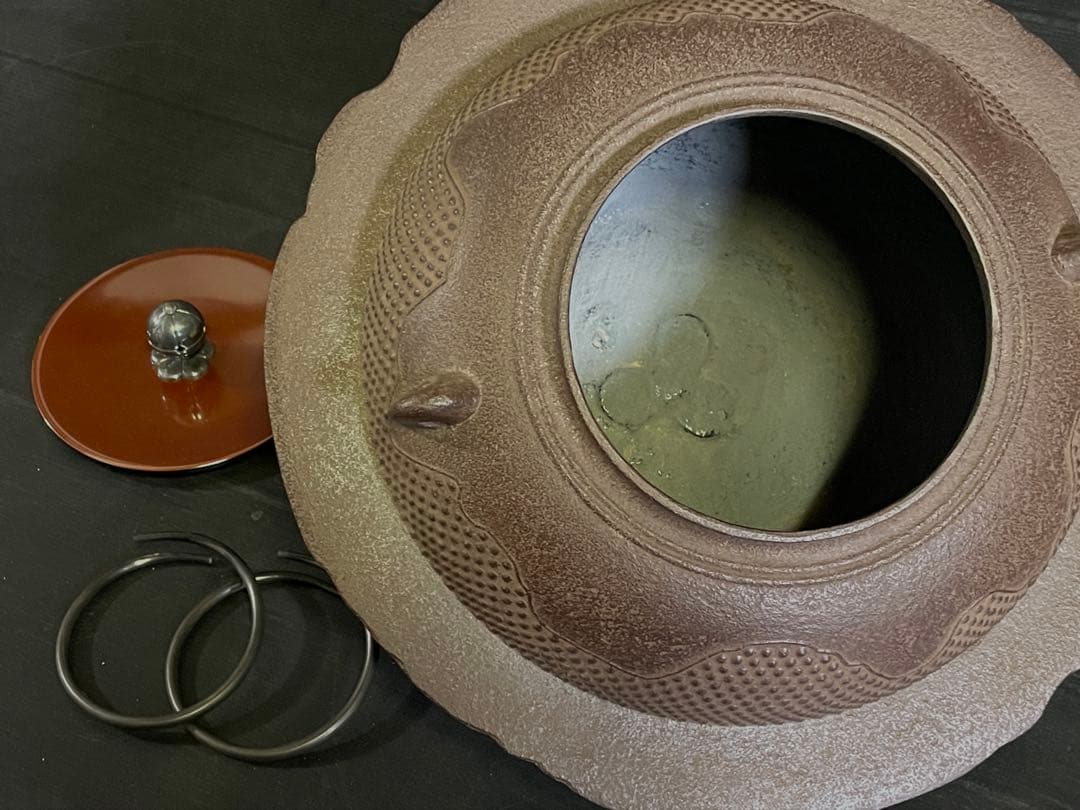 美品】「母」 遠山霰地紋 銀摘み 透木釜 浄清 釜鐶 黄