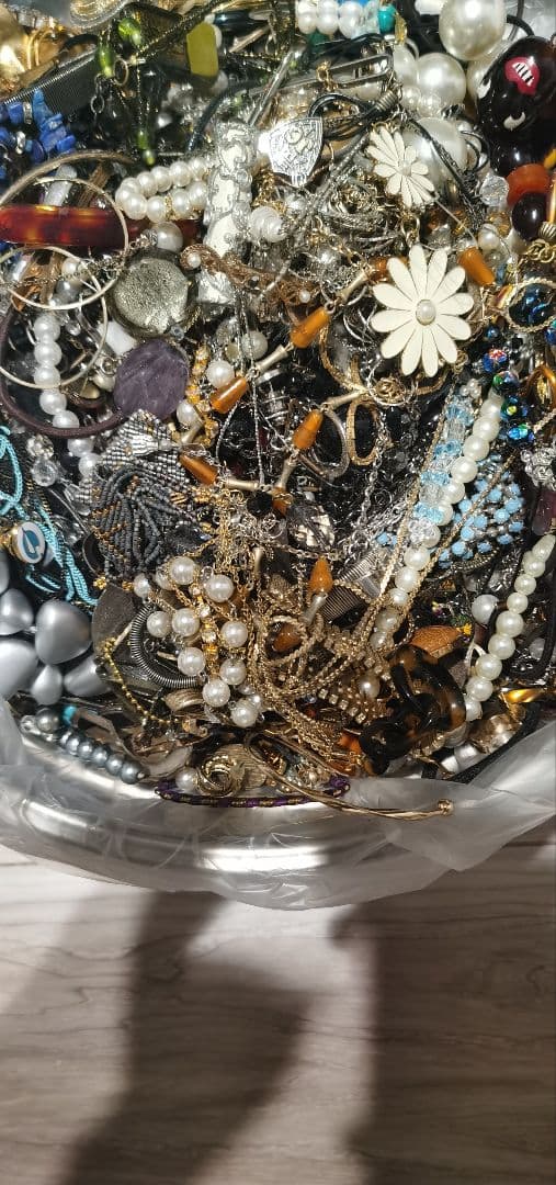 アクセサリー　いろいろ　ジャンク . 7.6kg