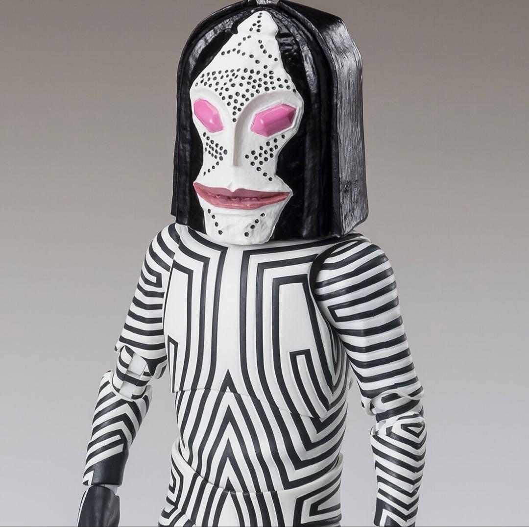 真骨彫製法 ウルトラマン　S.H.Figuarts ダダ 人間標本５・６Ver.