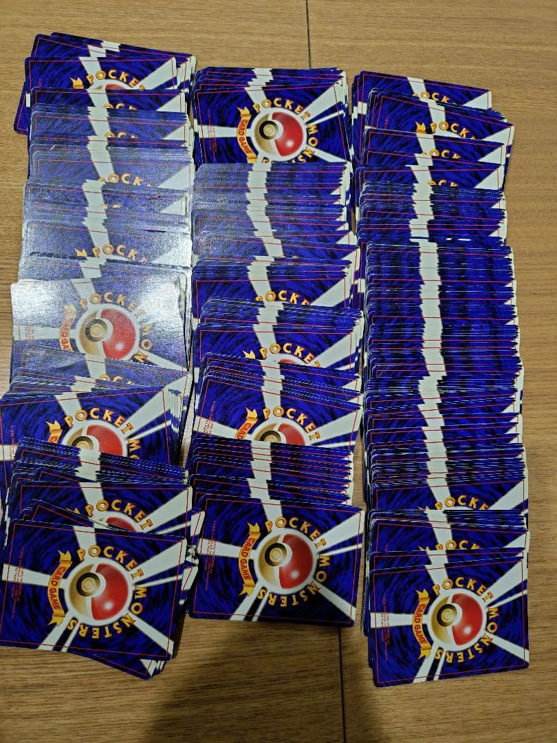 価格交渉可能 ポケモンカードとメダルセット大量初期 初版 旧裏