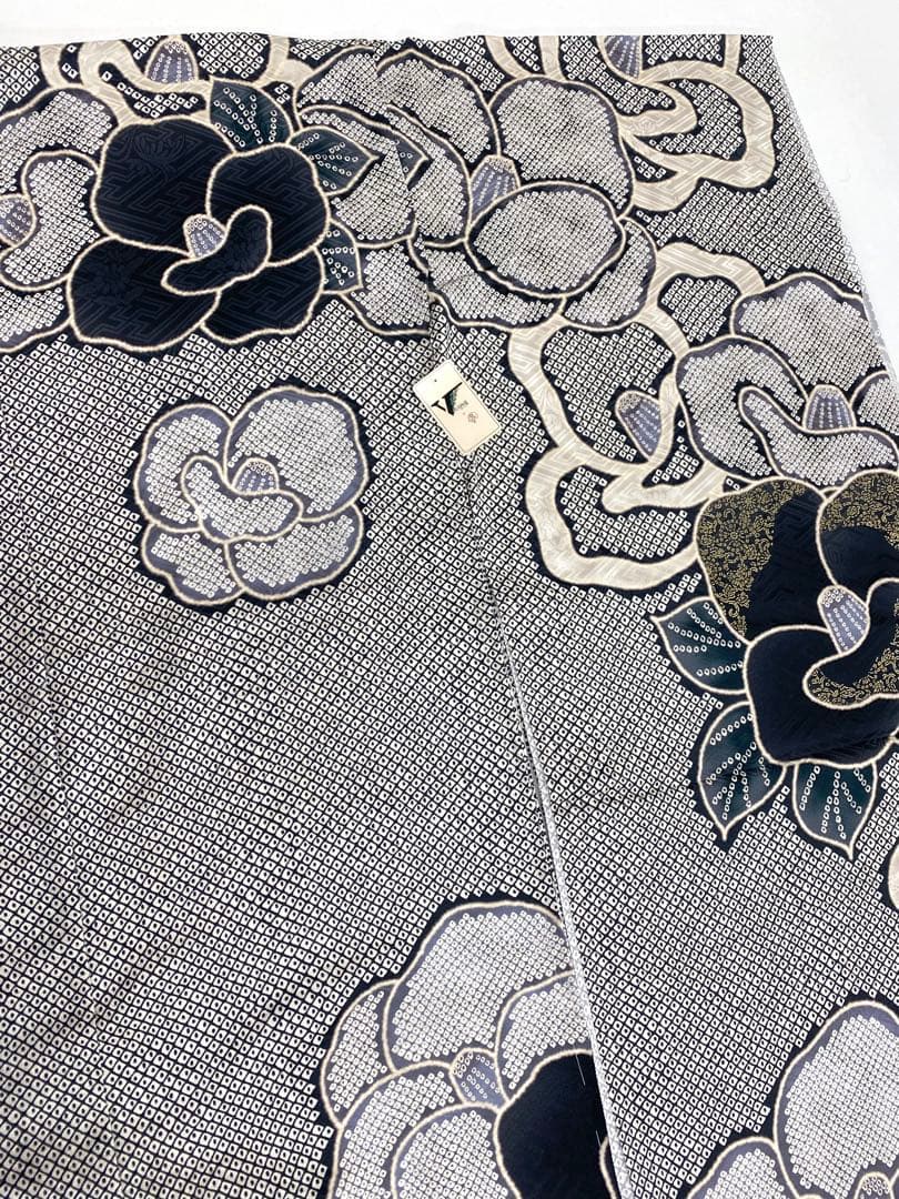 コラボ振袖 葵衣×V サンク 仮絵羽 正絹 金駒 金彩 未仕立て