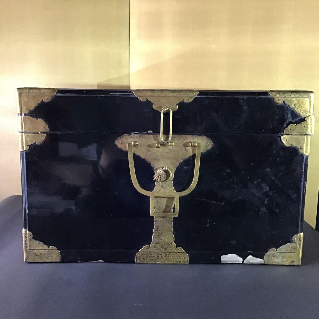 鎧櫃具足挟箱 銀杏家紋 厚漆塗黄銅金具彫刻 江戸期保証