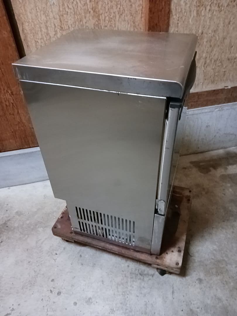 ダイワ　業務用製氷機　DRI-25LME 　ホシザキ　キューブアイス