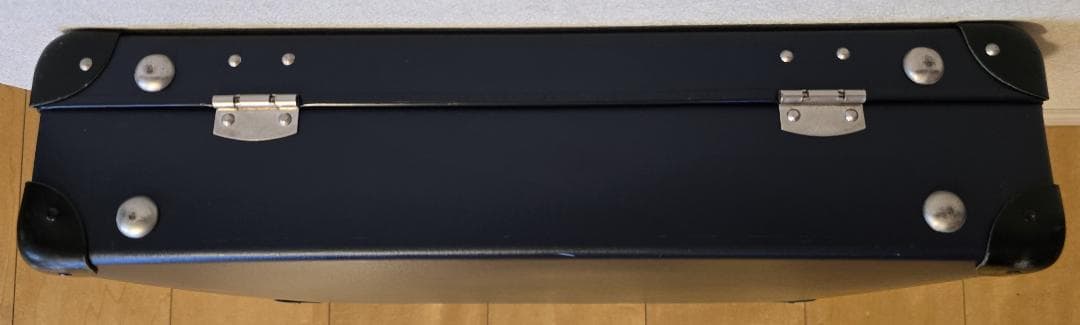 【値下げ】GLOBE-TROTTER 18インチ スリムアタッシュ（ネイビー）