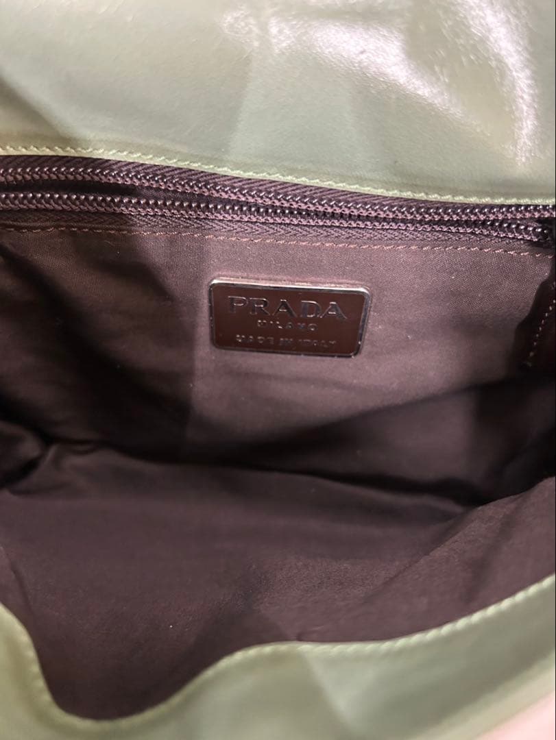 PRADA グリーンレザー ハンドバッグ