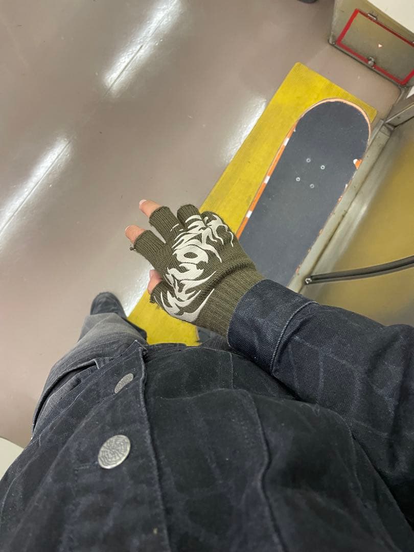 EC Melodi Logo Gloves-3 Pack – Stratosphere Skateboards ec melodi