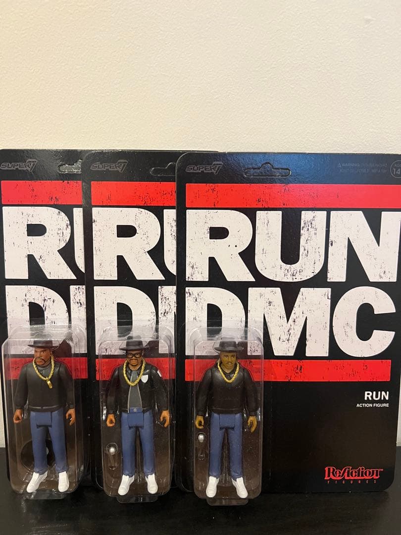 SUPER7 アクションフィギュア