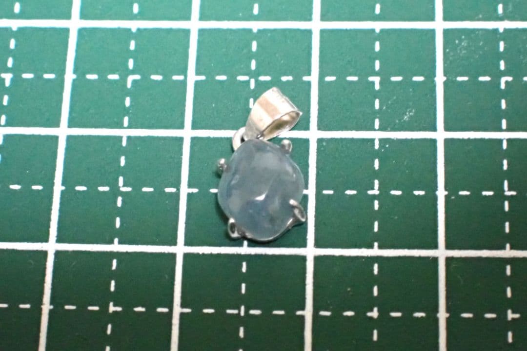 糸魚川翡翠 翡翠 入コン沢 青 ペントップ sv925 送料無料｜コン沢翡翠