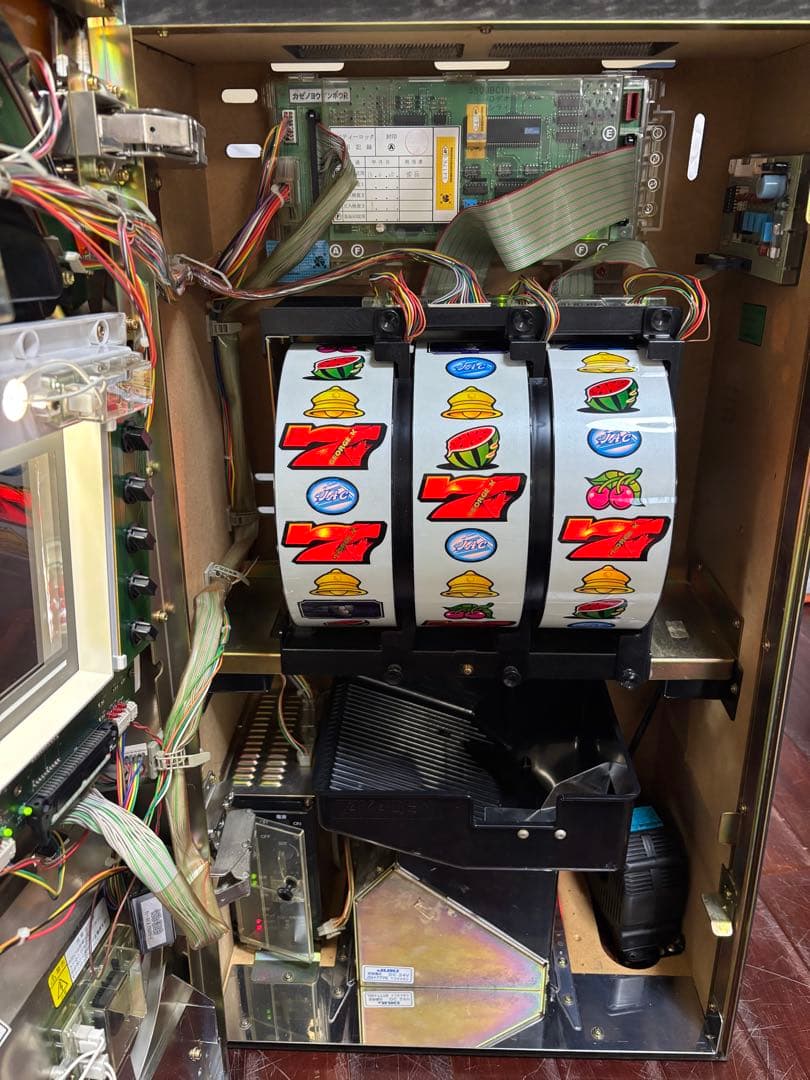 名機！初代 旋風の用心棒 ロデオ 不要機付 4号機 レア白パネル - メルカリ