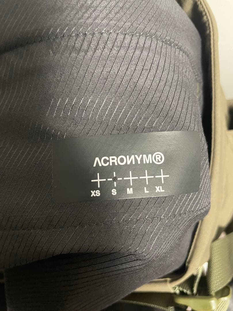 P30A-DSKR OLIVE/SHINYサイズS ACRONYM”P30A-DS BLACK” | Lapel online