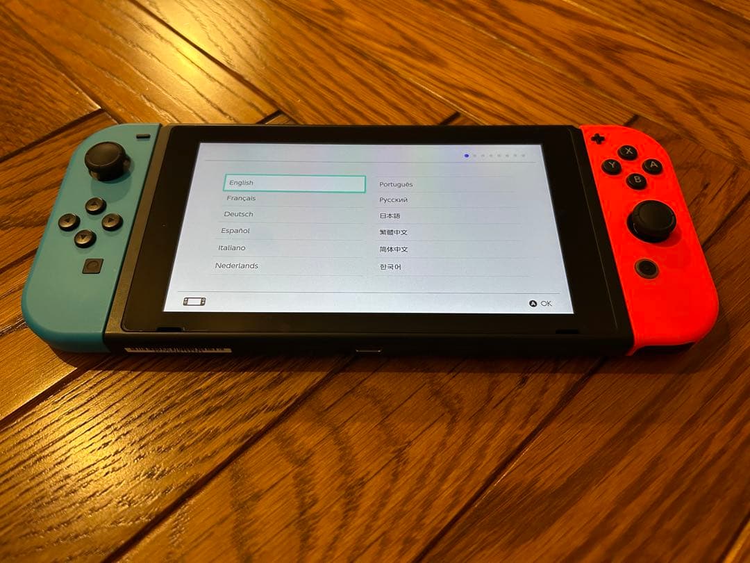 Nintendo Switch ネオンブルー/ネオンレッド 本体 (ポーチ付)