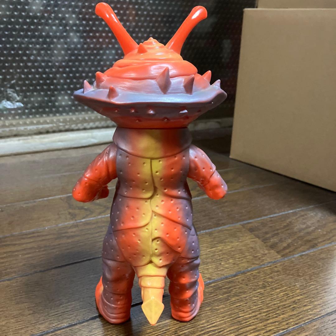 ソフビ カネゴン 怪獣郷 やまなや ウルトラＱ ブルマァク マルサン 円谷