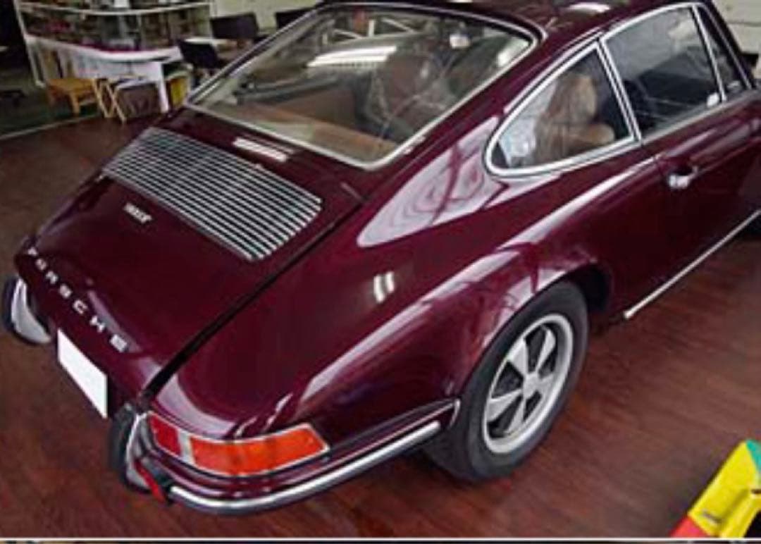 制作依頼　参考画像　ポルシェ 911 ターボ　バーガンディ