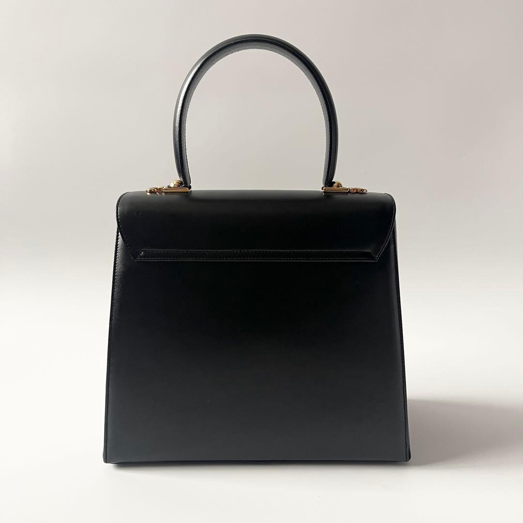 フェラガモ　2way　ガンチーニ　ハンドバッグ　レザー　黒　ブラック　フォーマル