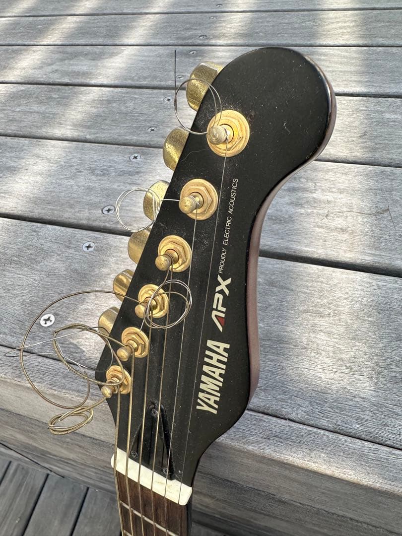 YAMAHA APX-6SAエレキギター