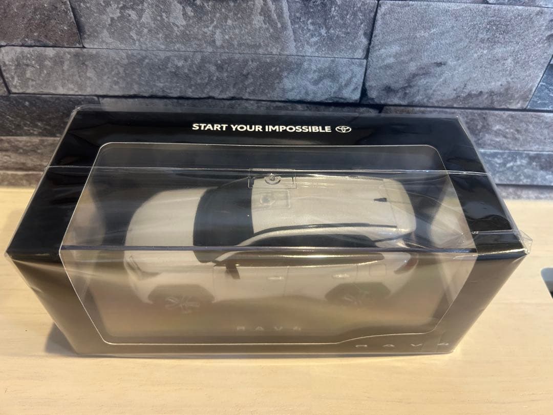 ★未使用品★トヨタ 新型 RAV4 カラーサンプル