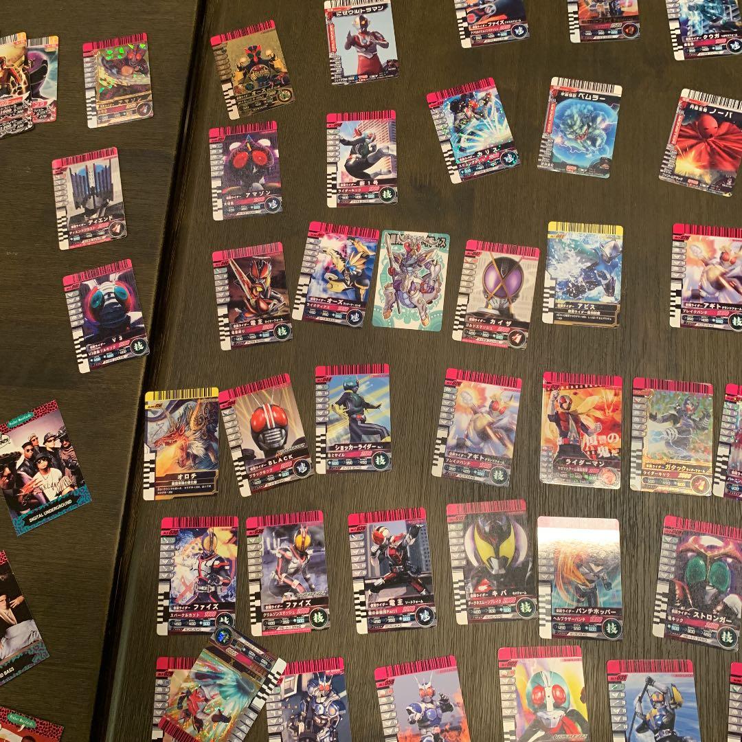 仮面ライダーカード、レア、超レア、キラ